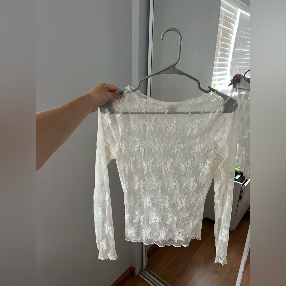 ABERCROMBIE lace shirt - Picture 3 of 9